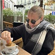 Española nativa con experiencia en dar clases a niños y niñas de español.